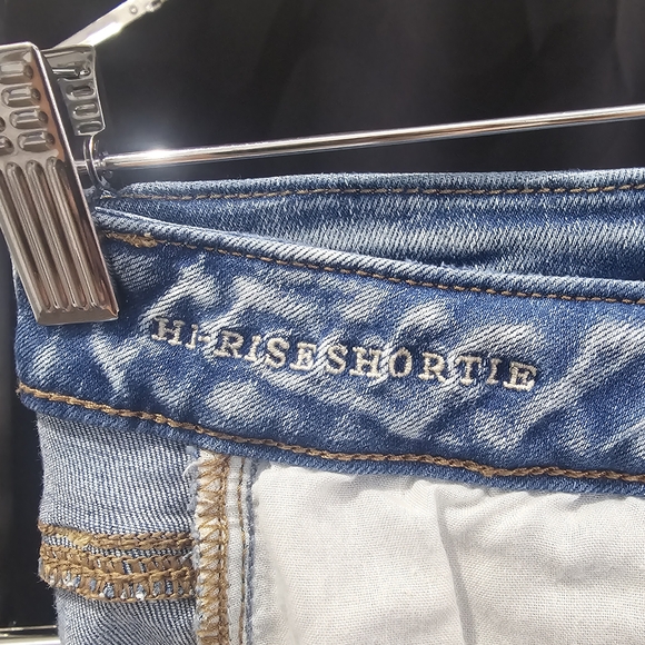 AE Hi Rise Shorties - Picture 5 of 6